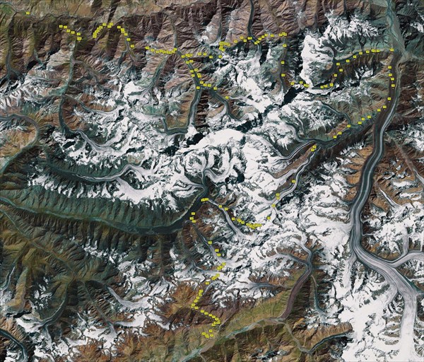Северо-Западный Памир из космоса и нитка маршрута
